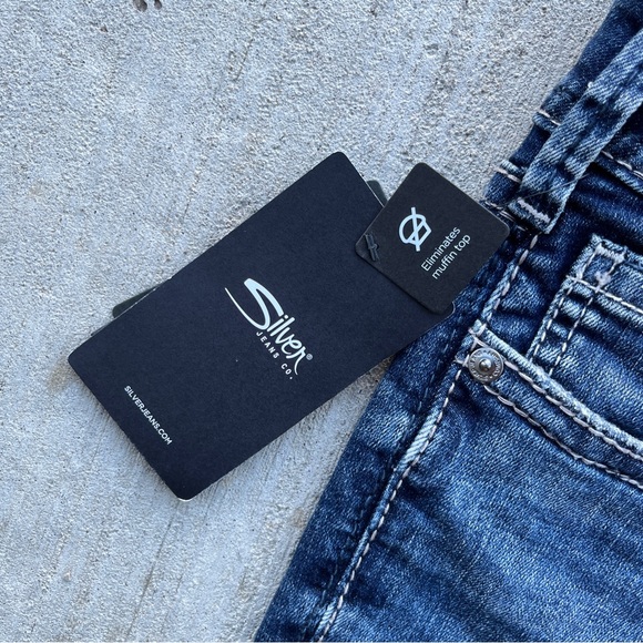 Silver Jeans Co Elyse Straight Jeans - Picture 11 of 11